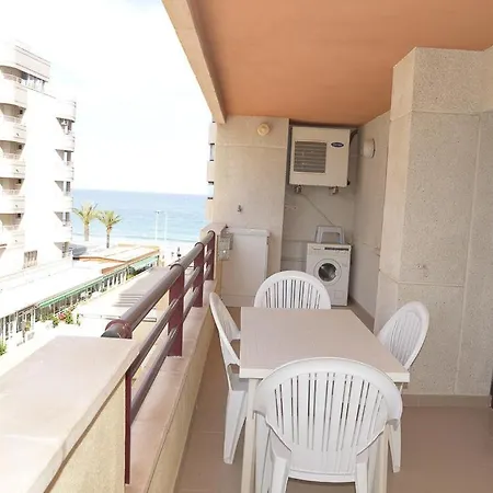 Come On Vacation To Zafiro As A Family To Enjoy The Beach