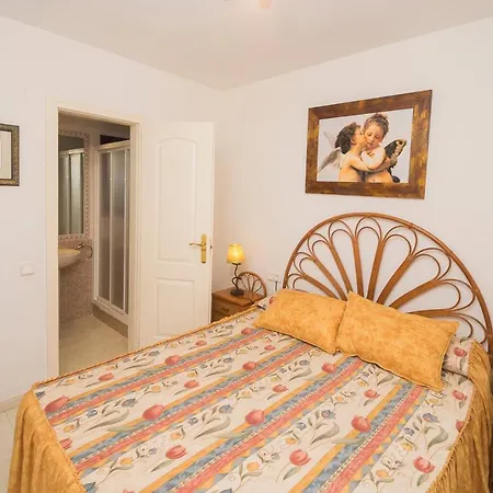 Come On Vacation To Zafiro As A Family To Enjoy The Beach