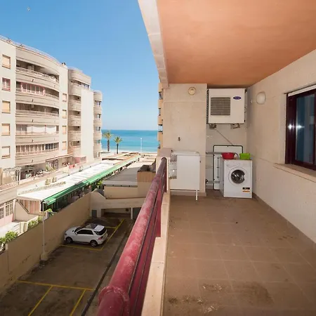 Come On Vacation To Zafiro As A Family To Enjoy The Beach